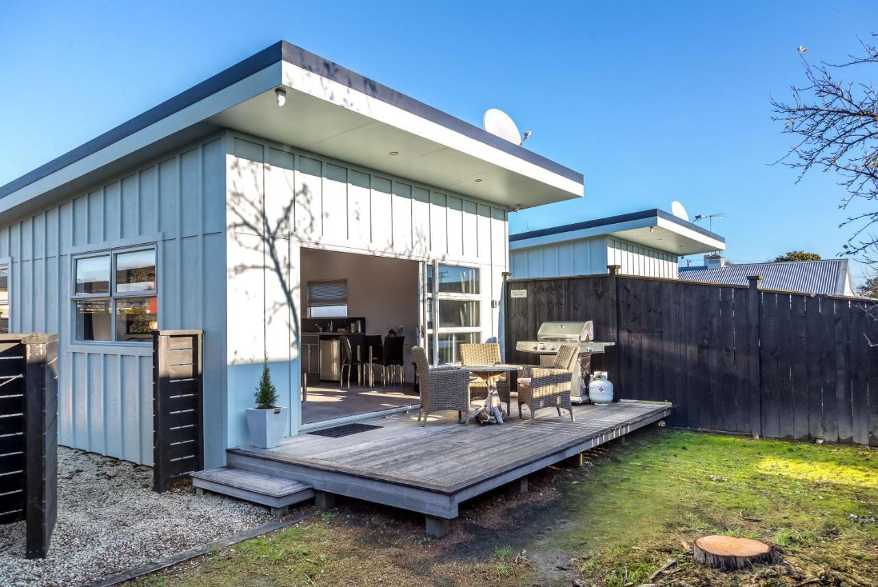 Two Four Cologne Villa Martinborough Exterior foto