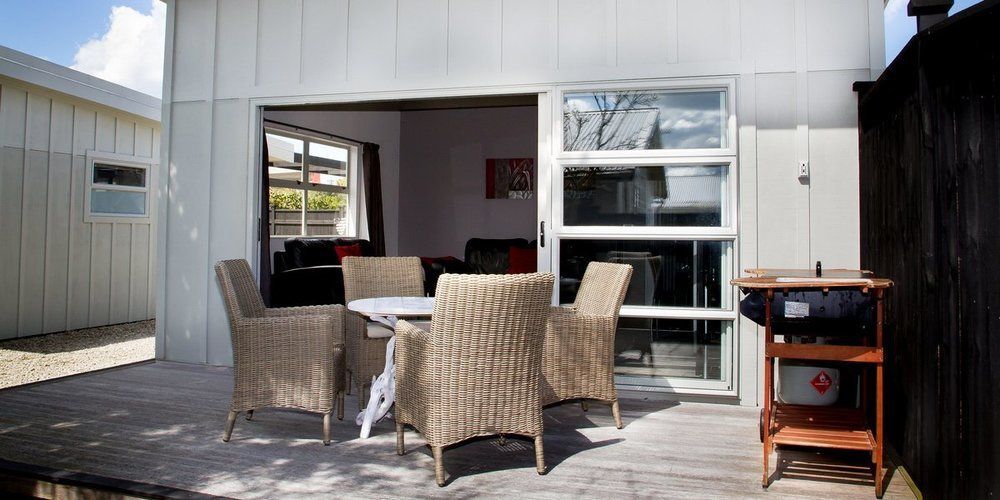 Two Four Cologne Villa Martinborough Exterior foto